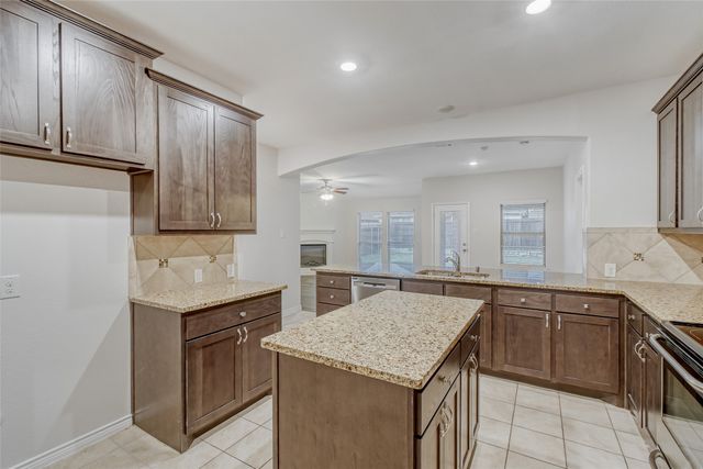 3133 Sunny Hill Way, Royse City, TX 75189