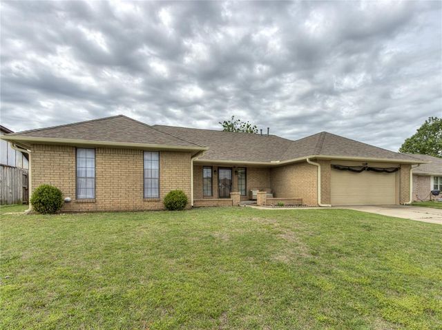 32 Corona Drive, Oklahoma City, OK 73149