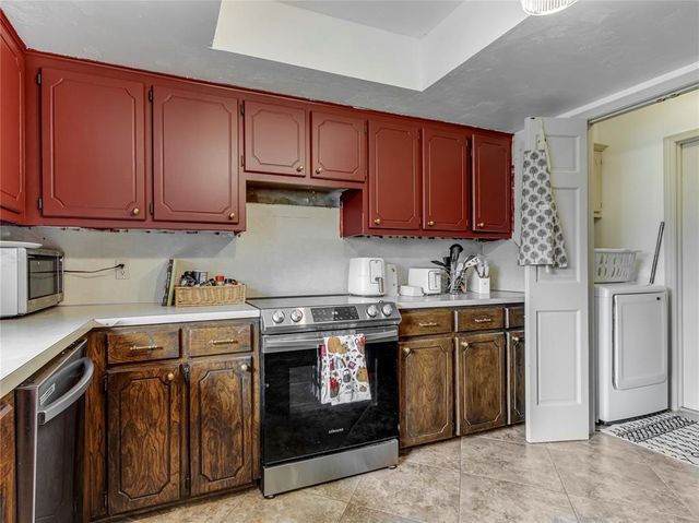 32 Corona Drive, Oklahoma City, OK 73149