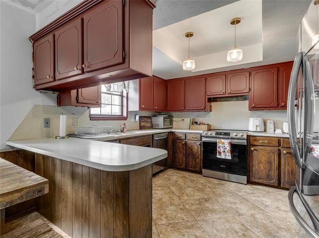 32 Corona Drive, Oklahoma City, OK 73149
