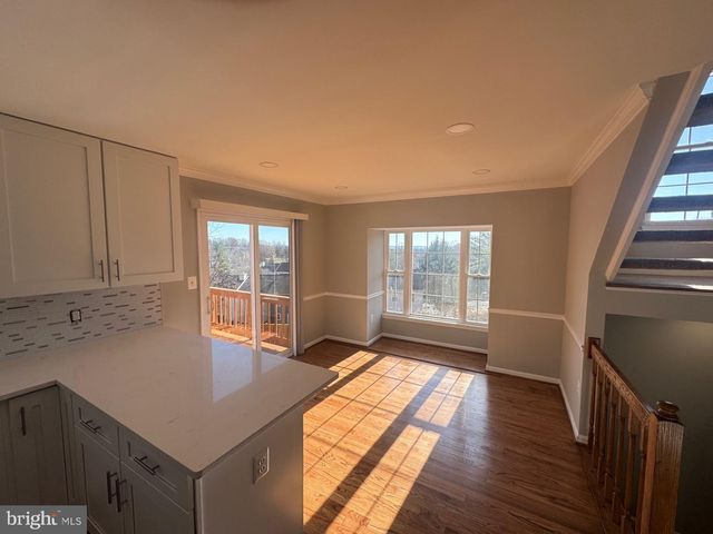 1927 HEATHERBROOK CT, Woodbridge, VA 22192