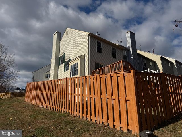 1927 HEATHERBROOK CT, Woodbridge, VA 22192