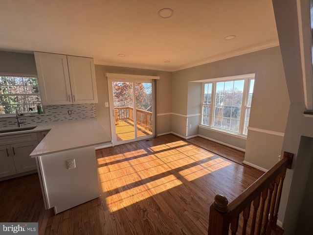 1927 HEATHERBROOK CT, Woodbridge, VA 22192