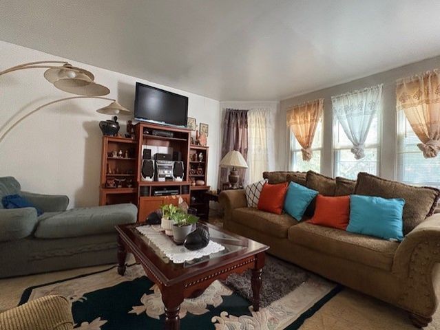 4104 W Newport Avenue, Chicago, IL 60641