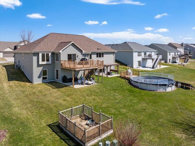 65 Rushmore LANE, Hartford, WI 53027