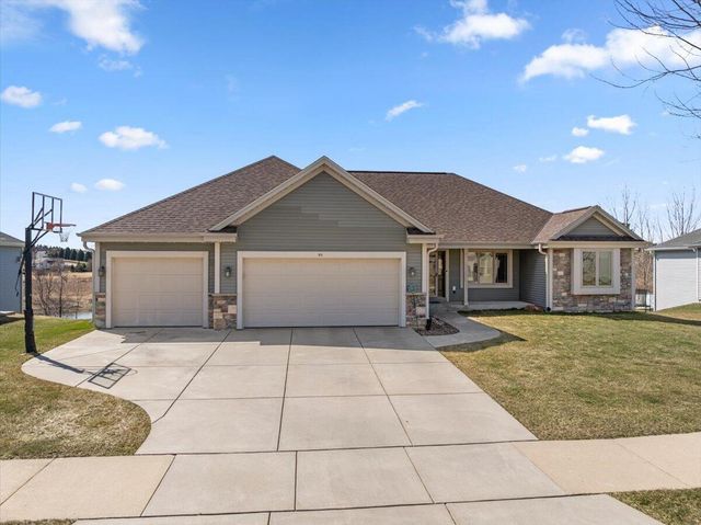 65 Rushmore LANE, Hartford, WI 53027