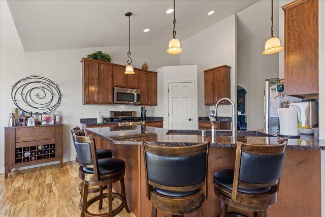 65 Rushmore LANE, Hartford, WI 53027