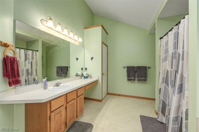 1615 Clemson Drive, Brunswick, OH 44212