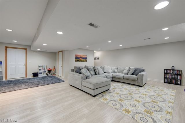 1615 Clemson Drive, Brunswick, OH 44212