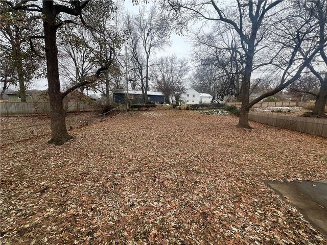 12117 E 47th Terrace, Independence, MO 64055