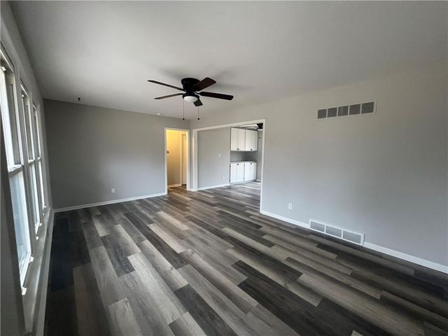 12117 E 47th Terrace, Independence, MO 64055