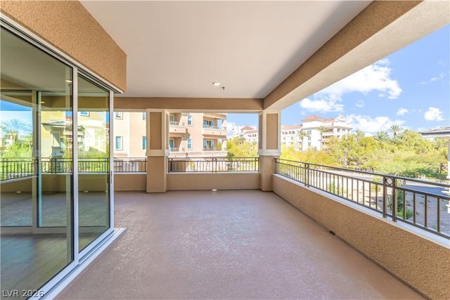 9132 Las Manaitas Avenue 202, Las Vegas, NV 89144