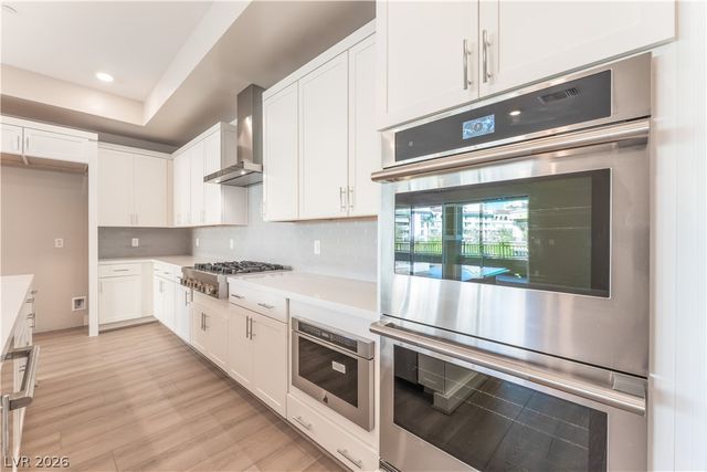 9132 Las Manaitas Avenue 202, Las Vegas, NV 89144