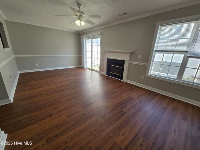 4135 Dudleys Grant Drive E, Winterville, NC 28590