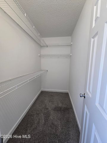 4135 Dudleys Grant Drive E, Winterville, NC 28590