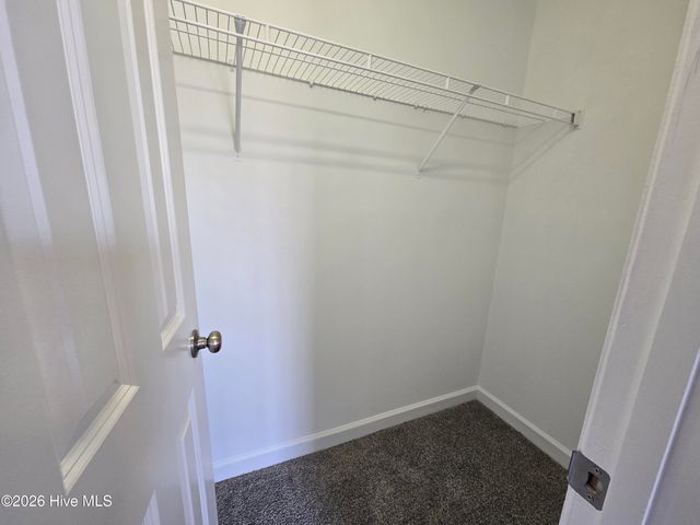 4135 Dudleys Grant Drive E, Winterville, NC 28590