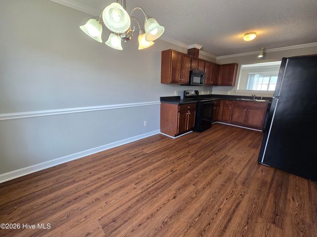 4135 Dudleys Grant Drive E, Winterville, NC 28590