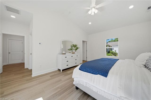 128 Blake Rd, Norfolk, VA 23505
