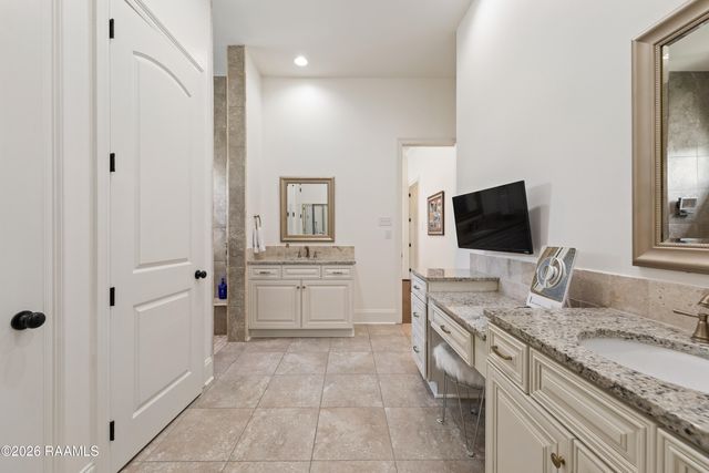 805 Waterview Road, Youngsville, LA 70592