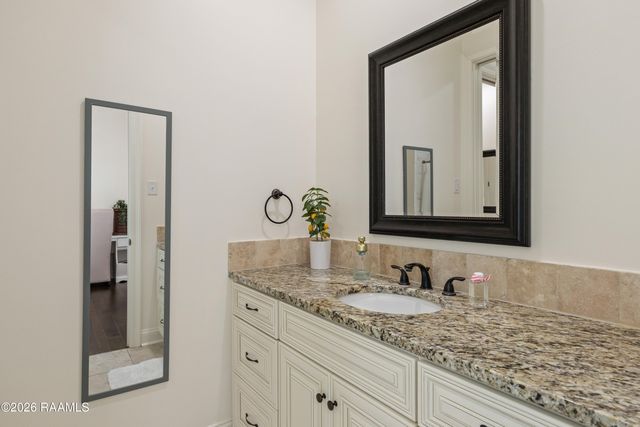805 Waterview Road, Youngsville, LA 70592