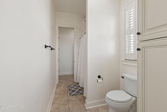 805 Waterview Road, Youngsville, LA 70592
