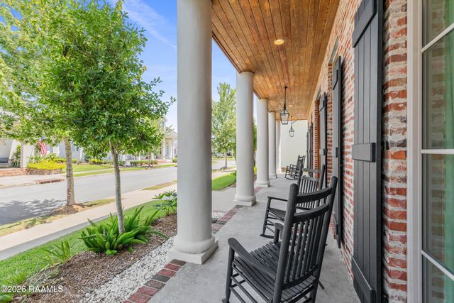 805 Waterview Road, Youngsville, LA 70592