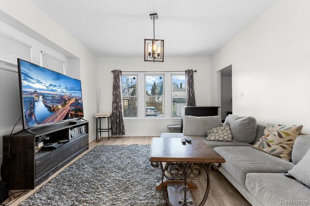 1936 Atkinson Street, Detroit, MI 48206