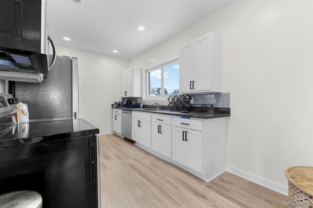 1936 Atkinson Street, Detroit, MI 48206