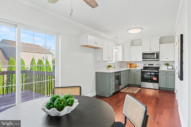 55 BURBERRY LN, Mount Wolf, PA 17347