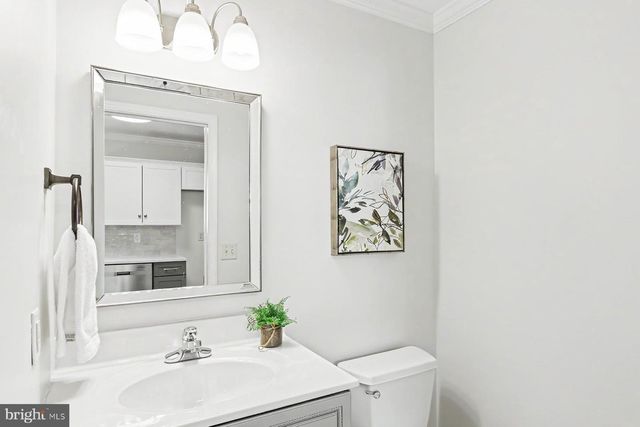 55 BURBERRY LN, Mount Wolf, PA 17347