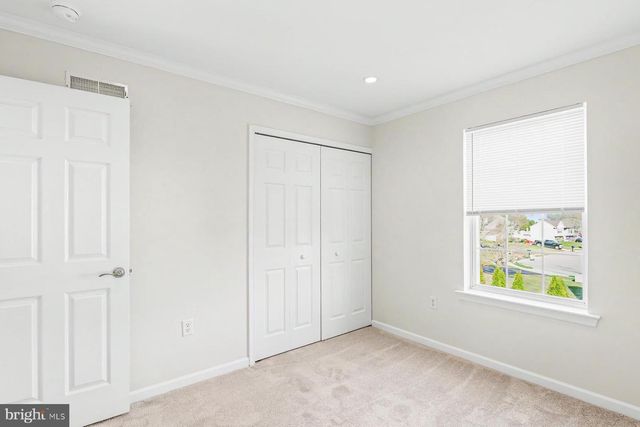 55 BURBERRY LN, Mount Wolf, PA 17347