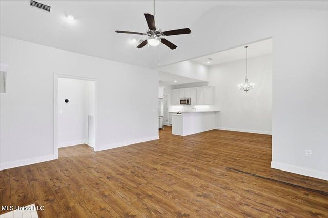 1020 Sweetwater Cove, Pearl, MS 39208