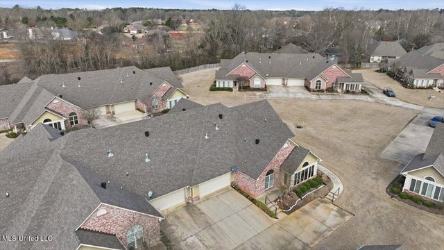 1020 Sweetwater Cove, Pearl, MS 39208