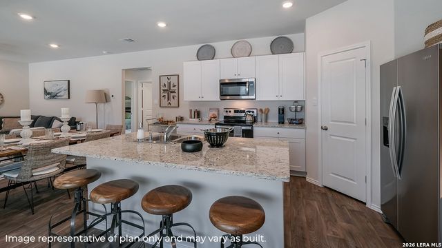 1543 Esmeralda Grv, San Antonio, TX 78253