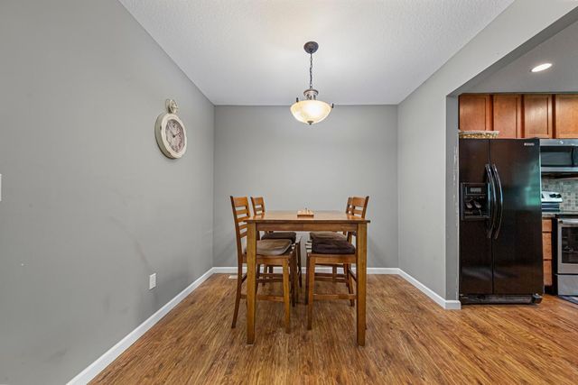 18450 Creeks Bend Drive, Minnetonka, MN 55345