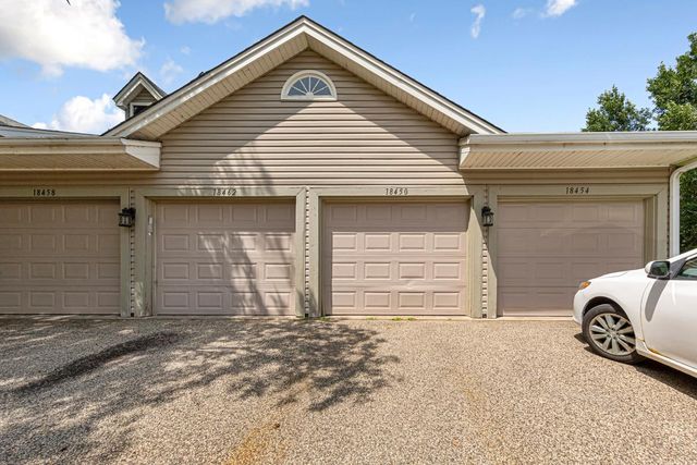 18450 Creeks Bend Drive, Minnetonka, MN 55345