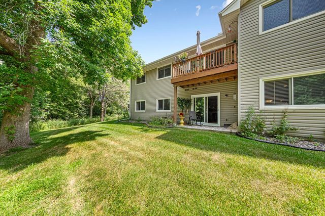 18450 Creeks Bend Drive, Minnetonka, MN 55345
