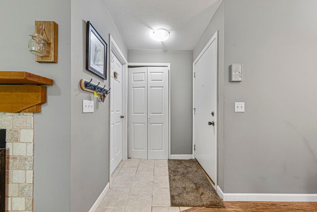 18450 Creeks Bend Drive, Minnetonka, MN 55345