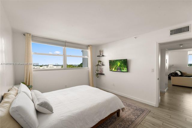 650 NE 64th St GPH4, Miami, FL 33138