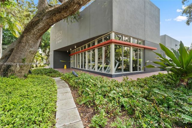 650 NE 64th St GPH4, Miami, FL 33138