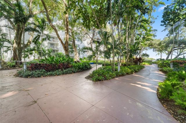 650 NE 64th St GPH4, Miami, FL 33138