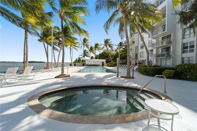 650 NE 64th St GPH4, Miami, FL 33138