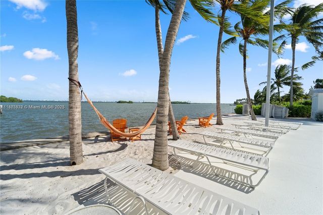 650 NE 64th St GPH4, Miami, FL 33138