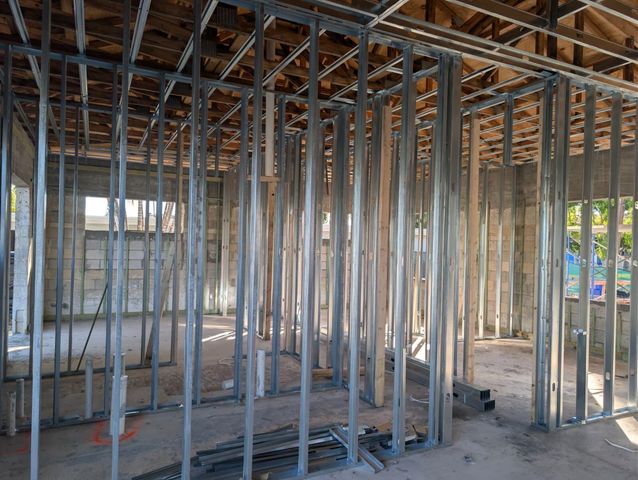 610 SE 5th Avenue, Pompano Beach, FL 33060