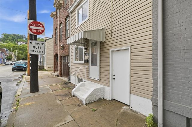 146 S 17th St, South Side, PA 15203