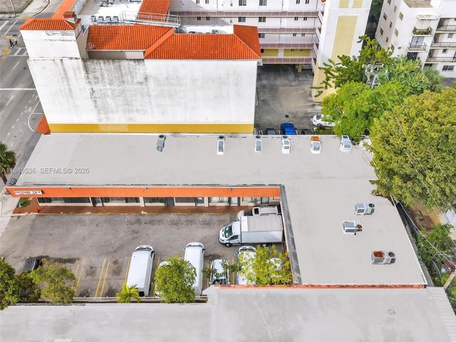 1451 W Flagler St, Miami, FL 33135