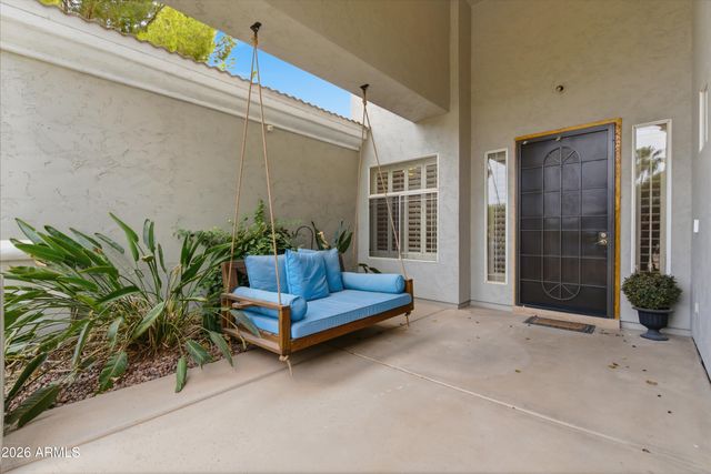 2695 E COUNTRY SHADOWS Court, Gilbert, AZ 85298