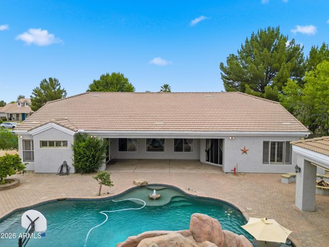 2695 E COUNTRY SHADOWS Court, Gilbert, AZ 85298