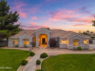 2695 E COUNTRY SHADOWS Court, Gilbert, AZ 85298