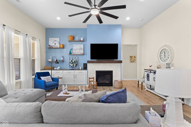 2084 Mobley Drive, Westfield, IN 46074